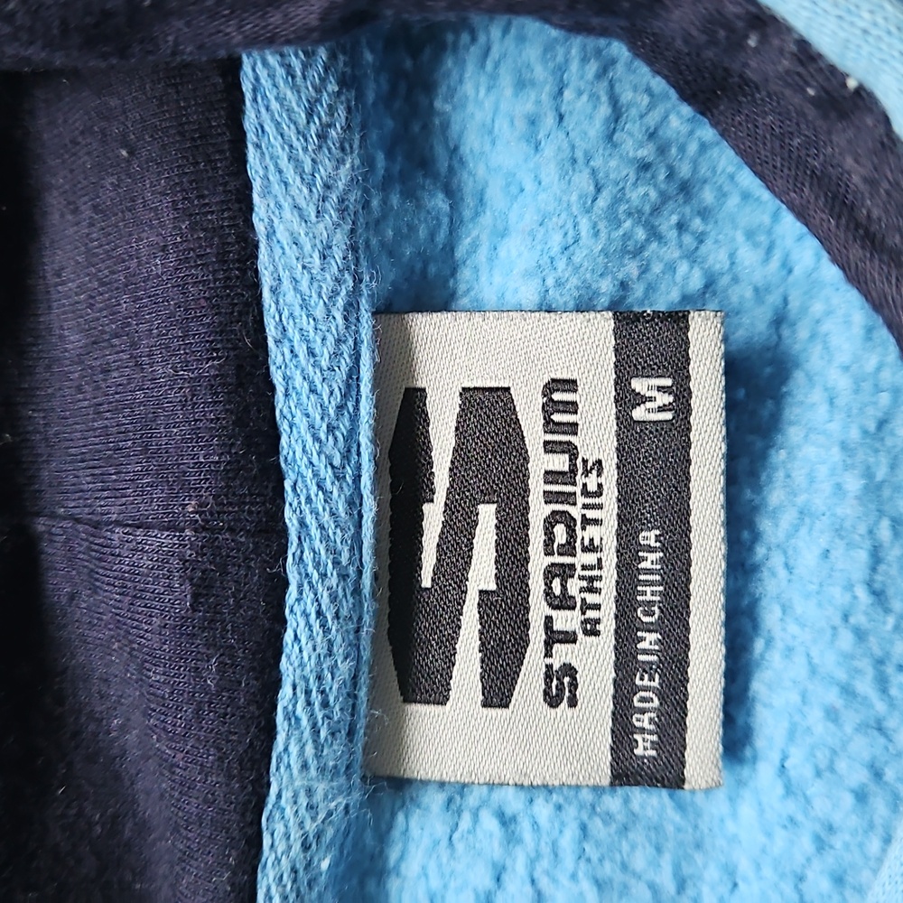 UNC Light Blue Sweatshirt, Size M - Picture 2 of 6